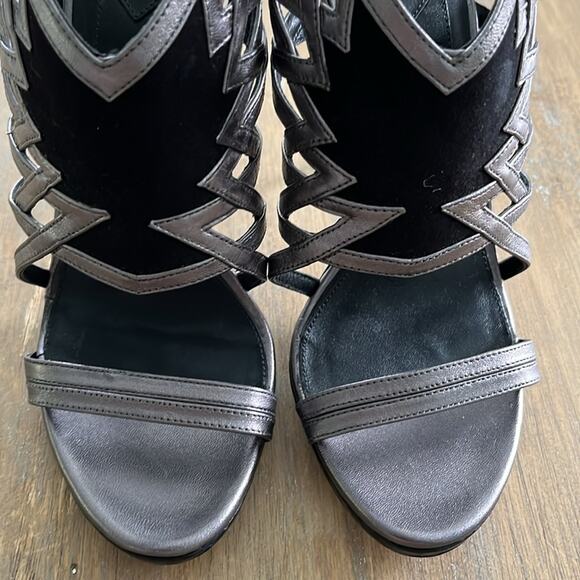 Brian Atwood Pumps Marseille Gladiator Metal Heels Sandals Shoes 7.5- 38 - Picture 7 of 14